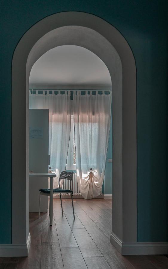 La Rosa Tra I Laghi B&B Meina Dış mekan fotoğraf